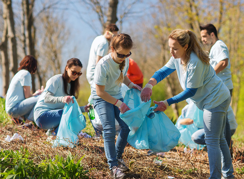 Volunteers Clean-up.jpg