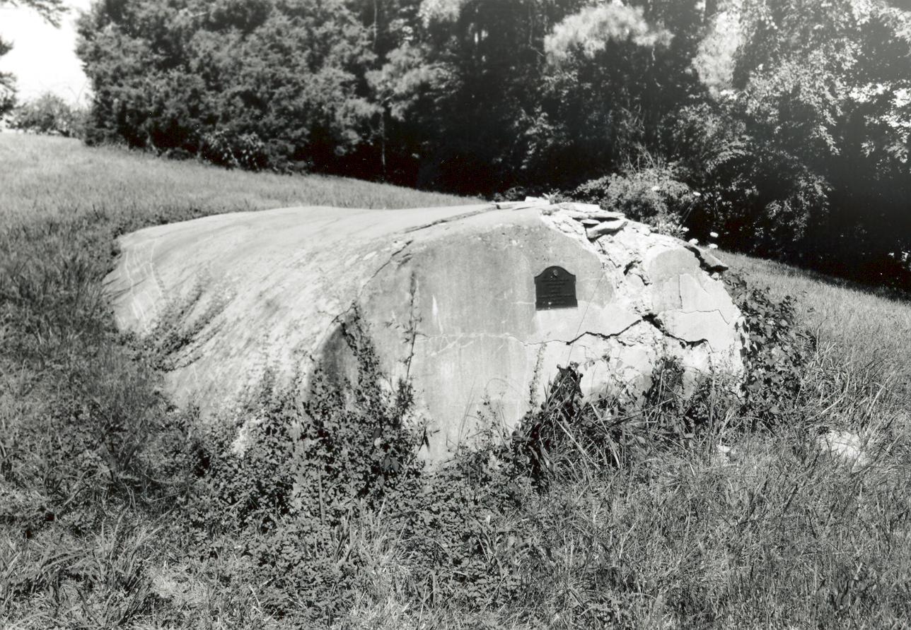 William Grayson Tomb - Pre-Restoration (ca. 2007)